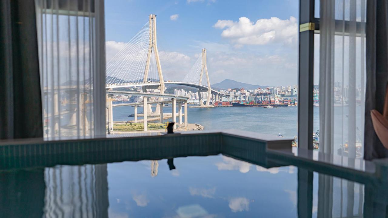 Yeongdo Grandbern Hotel Pusan Zewnętrze zdjęcie